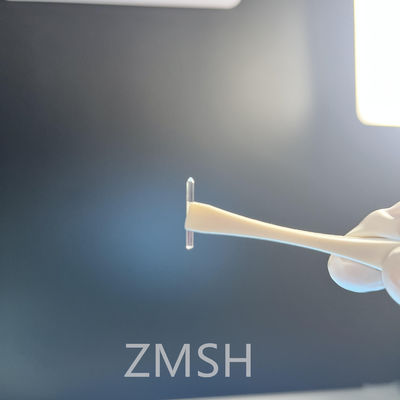 Der kleine Saphir-Laserkegel wird für das Laserschneiden, medizinische Laser und wissenschaftliche Forschung verwendet