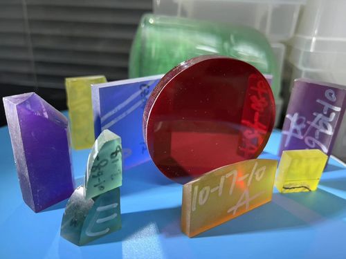 Neueste Unternehmensnachrichten über Warum nicht sind Saphire blau?