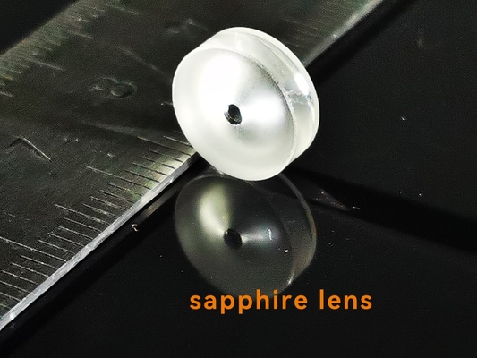 Fächerförmiger Polier-/unpolierter einzelner Kristall Sapphire Lens Glasses Als 2O3
