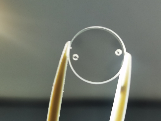 Runde polierte Sapphire Optical Windows Scratch Resistance mit Loch