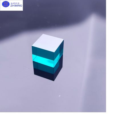 Synthetische Farbe Edelstein Saphir Rohstein Himmelblau Mohs-Härte 9 für Handwerksschmuck