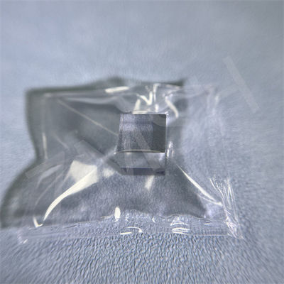 10x10x10mmt Transparente SiC-Optische Linse 4H-SEMI Härte 9,0 angepasste Form