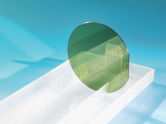 Guter Preis Gebrauchs-Silikon-Karbid-Oblate 2inch 4inch 6inch 8inch industrielle mit Oberflächenrauigkeit ≤0.2nm Online