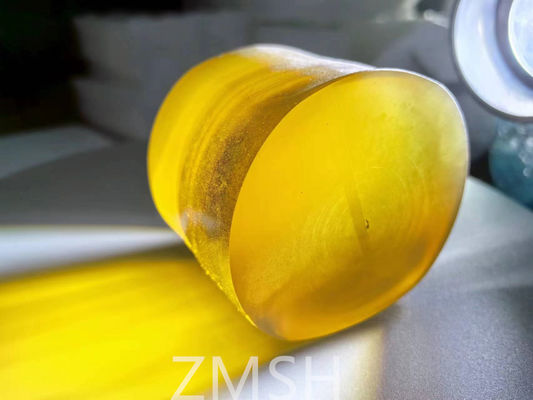 Guter Preis Goldene künstliche Saphir roher Edelstein Mohs-Härte Skala 9 Kristall für Schmuck Online