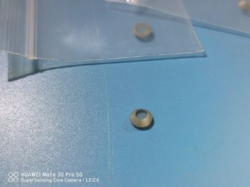 Guter Preis Transparente UNO-lackierte 4H-SEMI Linse der Härte-9,0 sic Online