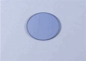 Guter Preis Färbte synthetischer Rubin Al2o3 lackierte blaue Saphirtitanfenster des Sapphire For Optical Blue-Saphirglases Online